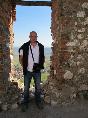Seznámení s Holman