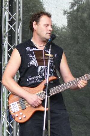 Seznámení s Bassmen