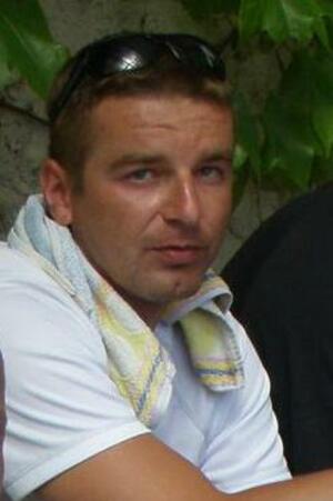 Seznámení s Poloclovek
