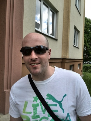 Seznámení s Sknoumi