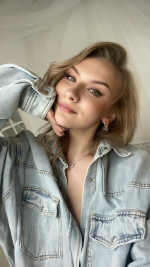 alexandra34