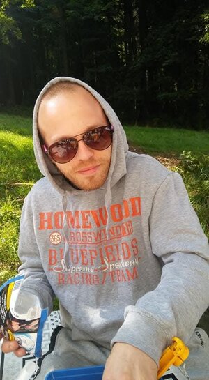 tomm878