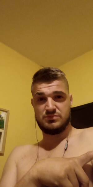 Seznámení s Chriss33