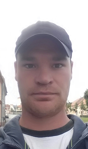 Seznámení s RRadekk
