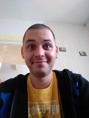 Seznámení s Mikighost