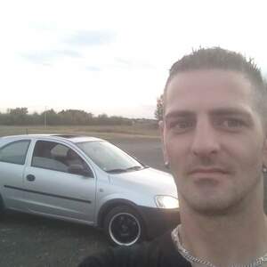 Seznámení s Audi007