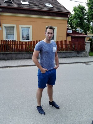 Seznámení s DirlyHunter